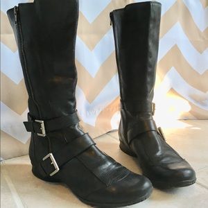 Kelly & Katie Black women’s boots